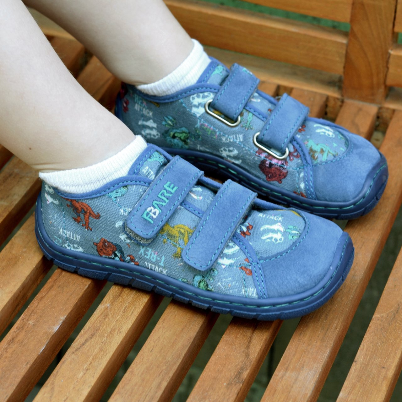 Fare Bare A Sneakers DINO